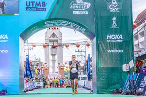 BIB: 100
                            <button type="button" onclick="openModal(21787878)" class="btn btn-primary btn-sm float-right btn-popup" data-toggle="modal" data-target=".modal-high-quality">
                        <i class="fas fa-shopping-cart"></i> Add to Cart
                    </button>
                                            <button type="button" onclick="isThisMe(21787878, true)" class="btn btn-success btn-sm float-right btn-popup btn-isme hidden" data-toggle="tooltip" data-placement="bottom" title="นี่คือรูปของคุณใช่ไหม คลิกที่นี่เพื่อเอาเข้าอัลบั้ม">
                        <i class="fas fa-plus"></i> Add to album
                    </button>
                    <button type="button" onclick="isThisMe(21787878, false)" class="btn btn-warning btn-sm float-right btn-popup btn-isnotme hidden">
                        <i class="fas fa-ban"></i> Remove from album
                    </button>